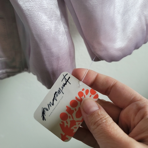 Free People‎ Movement, Shine Bright Pullover, Soft Silvery Lavendar, Size Small - Picture 11 of 16